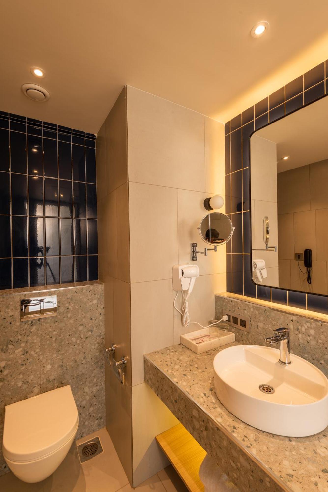 Hotel Regenta Place Vasco Goa 4*